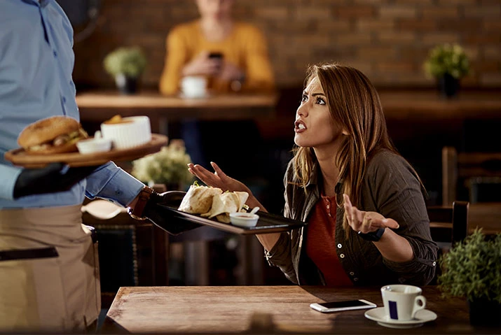 Agressie in de horeca: doe effe normaal!